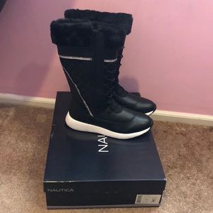 Brand New Nautica Winter Boots Black & White
